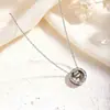 Collar de Acero de Titanio Seis Diamantes Romanos para Mujer, No se Desvanece, Cadena para Clavícula de Moda de Celebridad en Línea, Colgante de Doble Anillo con Números Romanos al por Mayor