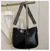 Fabricante Direto Bolsas Femininas Prontas Novas Bolsas Femininas 2025 Bolsas de Ombro Simples e Modernas Bolsas Transversais Femininas Tendência Europeia e Americana