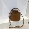 Armario para Bolsas Pequeñas, Bolso Cubo Tejido de Cordón Estilo Coreano Hecho a Mano, Bolso de Hombro Cruzado Moderno y Único