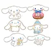 Insignia de acrílico Cinnamoroll caricatura broche pequeño al por mayor ropa bolsa accesorios Cinnamoroll acrílico recuerdo