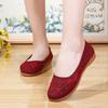 Zapatos de Tela Estilo Nuevo Old Beijing, Tacón Plano, Suela Blanda de Tendón para Mujer, Zapatos Bordados Estilo Étnico, Suministro al por Mayor en Puestos Callejeros