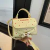 Bolso Cuadrado Pequeño Único de Lunares para Mujer, Nuevo Estilo Primavera 2026, Bolso de Hombro Cruzado de Alta Gama y Elegante, Bolso para Teléfono, Bolso de Mano Pequeño