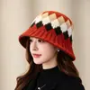 Sombrero de pescador de punto jacquard estilo universitario coreano para mujer, nuevo sombrero de cubo de color block cálido casual para otoño e invierno, protector de orejas