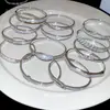 Pulsera Abierta de Corazón con Circonita Super Brillante Electrochapada en Oro Real de 18K Pulsera Versátil Europea y Americana Joyería de Lujo Ligero de Alta Gama para Mujer