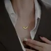 Colar de Contas com Padrão Banhado a Ouro Cinco Bênçãos para Mulheres, Design de Nicho, Luxo Leve, Sensação de Alto Padrão, Corrente de Clavícula Vintage