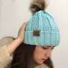 2018 AliExpress ebay Europa e os Estados Unidos novo boné de lã padrão CC moda bola de lã tricô feminino suéter boné de lã