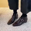 Botas Femininas Quadradas de Salto Médio para o Outono de 2026, Estilo Vintage, com Aumento de Altura, para o Dia a Dia, com Fivela, Botas de Cano Curto em Estoque