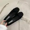 Sapatos rasos vermelhos com laço francês sapatos de leite outono e inverno slip-on sapatos preguiçosos sapatos de salto baixo delicados sapatos femininos retrô