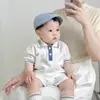 Ropa Infantil Shorts para Niños Estilo Nuevo Bebé Verano Delgado Abrigo Ligero Pantalones de Longitud Media Conjunto de Camisa Polo Elegante de Manga Corta Moderno