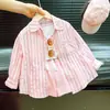 24032 Traje de Verano para Niñas Camisa con Protección Solar y Chaleco Shorts Conjunto de Tres Piezas Moda para Niñas Traje de Verano