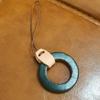 Colgante de anillo de cuero original nuevo para teléfono móvil de bienestar en vivo, hebilla de anillo para dedo, cordón corto de piel de vacuno curtida vegetal, cordón de cuero