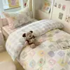 Juego de ropa de cama de tres piezas de algodón puro para dormitorio universitario, sábana individual, funda de edredón, sábana bajera ajustable, ropa de cama modelo nuevo 2026