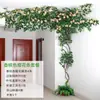 Folhas, galhos, videiras, flores artificiais, trepadeiras, canos, pilares, plantas trepadeiras, plantas verdes, plantas de parede, cobrindo imperfeições, decorações