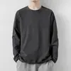 Camiseta de manga larga de color liso para hombre, estilo americano, otoño, amigable con la piel, moderna, versátil, camiseta básica, top pullover casual de cuello redondo