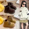 Botas Martin Infantis 2026 Outono Novo Estilo Botas de Cano Curto com Solado Macio para Meninos Botas Casuais Versáteis para Uso Externo para Meninas Estilo Britânico Tendência