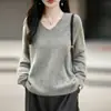 Básico de corte ajustado, favorecedor escote en V, forro polar, cálido, cuello suave, top capa base, suéter tejido para mujer, amarillo pluma