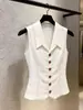 Camisa blanca sin mangas de corte slim estilo francés con cuello para mujer, nuevo modelo de verano 2026, top niche adelgazante y elegante