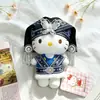 El Colgante de Hello Kitty Se Puede Usar para Vestir el Peluche Muñeco con Ropa, Conjunto de Falda y Impermeable de Puntos
