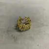 Anillo Abierto de Moda Exquisito con Flor de Circonita Ultra Brillante y Diseño Calado, Anillo Sencillo y de Alta Gama para el Dedo Índice, Anillo Versátil y Elegante