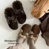 2026 Pantuflas de Algodón de Media Arrastre Suela Gruesa Estilo Nuevo Punta Cerrada Felpa Birkenstock Slip-on Pantuflas Peludas Ropa de Exterior para Mujer 715-