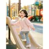 Nuevo Top Versátil Dulce y de Moda Estilo Coreano para Niñas con Cuello de Muñeca Bordado para Primavera y Otoño