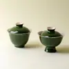 Taza de té de cerámica de alta gama color verde hoja de bambú con esmalte mineral original de un solo color en verde oscuro, cuenco de té de paredes finas para ofrenda