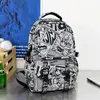 Mochila Grande de Estilo Cómic en Blanco y Negro de Moda, Estilo Callejero Americano, Soleada y Atractiva, Mochila Escolar Resistente para Chicos de Secundaria