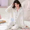 En stock 6040CVC nuevo de otoño pijama de manga larga y pantalón largo para mujer, dulce y casual, se puede usar afuera como ropa de casa