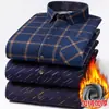 Camisa masculina xadrez quente para outono e inverno, manga longa, forrada com fleece, espessada, casual, de negócios, sem necessidade de passar, tamanho grande para meia-idade e idosos