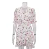 Vestido de gasa estampado de manga corta con cuello en V para mujer, estilo nuevo 2026, con dobladillo irregular, diseño plisado y silueta de cintura alta que se ajusta al cuerpo