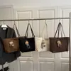 Bolsa Tote Retrô Moda Europeia e Americana Estampa de Leopardo Grande Capacidade 2025 Casual Nova para o Dia a Dia Retrô Superfície Macia Bolsa de Ombro