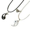 Colgante Yin y Yang directo de fábrica, corazón de plata hueco con costuras en blanco y negro, collar magnético en forma de corazón para parejas.