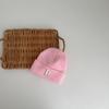 Gorro de lana para bebé con letra P coreana, cálido, para otoño e invierno, para niños y niñas, de punto, con protección para las orejas y gorro frío.