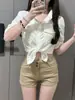Shorts de mezclilla caqui estilo americano para mujer, verano 2026, de cintura alta, elásticos, corte ajustado, hot pants favorecedores para chicas petite