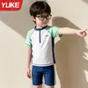 Traje de baño para niños, de dos piezas, modelo nuevo 2026, traje de baño para adolescentes, bañador, conjunto con protección solar