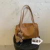 Bolso tipo almohada simple de felpa y gamuza europeo y americano, bolso de hombro individual de gran capacidad casual Ins, bolso de mano de diseño retro simple