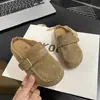 Pantuflas Cerradas de Medio Pie Estilo Dulce para Niñas, Nuevo Diseño Exterior de Primavera 2026, Pantuflas Versátiles Estilo Birkenstock