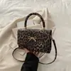 Nova Bolsa de Corrente com Textura Casual Estampa de Leopardo Design de Nicho Personalidade 2025 Bolsa de Ombro Bolsa de Mão Bolsa de Axila Feminina