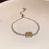 Pulsera de diamantes cuadrados, diseño elegante y moderno de la marca coreana Flu, pulsera delicada y con sentido de la moda, pulsera de celebridades de Internet, recién llegada para mujeres.