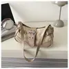 Design Trançado Casual Simples Feminino Texturizado 2026 Verão Nova Bolsa de Ombro Única Estilosa Moda Única