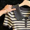 Blusa de Tricô Listrada com Gola Babada de Boneca para Mulheres, Novo Estilo de Verão, Camiseta Versátil Casual de Alta Qualidade com Manga Curta