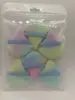 Venta caliente transfronteriza en stock pequeño triángulo polvo suelto borla de algodón en forma de abanico maquillaje sin ángulo muerto borla de polvo de miel herramientas de maquillaje de belleza