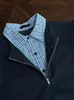 Sudadera estilo americano de dos piezas falsas con cuello de polo, camiseta de manga larga con media cremallera para hombre, jersey a cuadros con cuello limpio