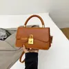 Bolso Trendy de Hombro Estilo Coreano para Mujer, Bolso de Mano de Moda Estilo Francés 2026 Nuevo de Nicho, Bolso Cuadrado Pequeño Elegante y Sencillo