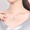 Cadena de clavícula de plata esterlina S925 de trébol de cuatro hojas, moda simple japonesa y coreana para mujer, colgante de trébol de cuatro hojas giratorio con micro incrustaciones, fabricantes al por mayor