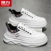 Tênis de Puxar Calçados Casuais Masculinos 2026 Nova Primavera Couro Sapatos Pretos Versátil Leve Antiderrapante Sapatos Pretos Masculinos