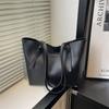 Bolsa Tote de Ombro Grande Capacidade Moda Outono 2026 Estilo Coreano Versátil Chique Simples Casual para o Dia a Dia