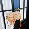Bolso Pequeño Cuadrado Versátil Elegante de Diseño de Nicho Transfronterizo para Mujer Modelo Nuevo 2026 Bolso de Hombro Bolso Cruzado de Lujo Ligero de Alta Calidad