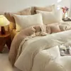 Juego de Cuatro Piezas de Terciopelo de Leche Espeso de Invierno Clase A con Sábana Bajera y Funda Nórdica de Terciopelo Doble Cara con Relieve Tridimensional, Terciopelo Coral para Uso en la Cama