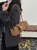 Bolsa de Braço de Alta Qualidade Nicho Coreano Nova Moda Retro Outono e Inverno Bolsa de Mão Versátil Bolsa de Ombro para o Dia a Dia